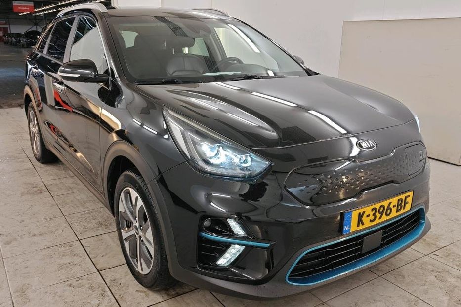 Продам Kia Niro 64кт авто в дорозі 2020 года в Львове