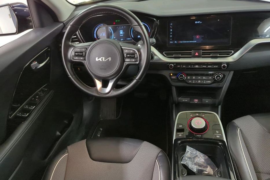 Продам Kia Niro 64квт авто в дорозі 2021 года в Львове