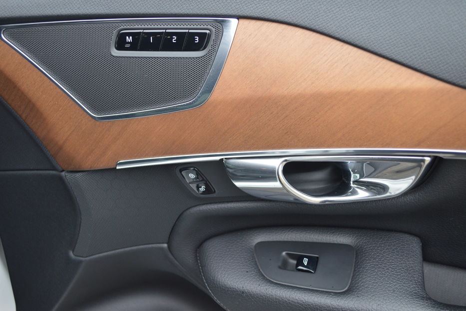 Продам Volvo XC90 2015 года в Одессе