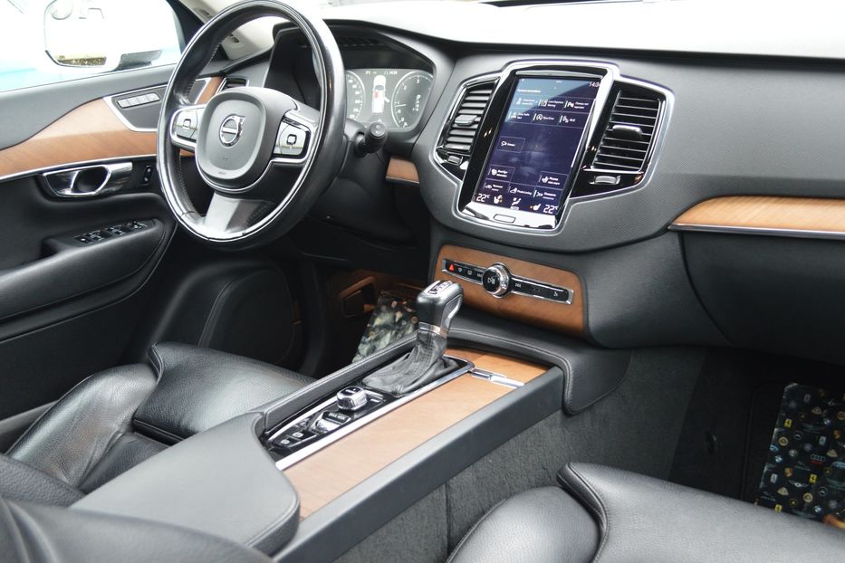 Продам Volvo XC90 2015 года в Одессе