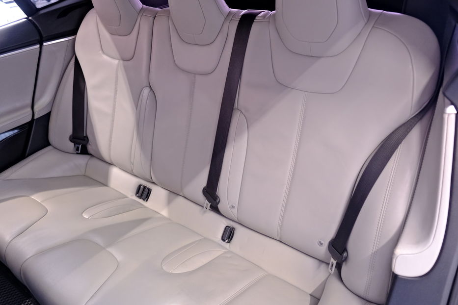 Продам Tesla Model S 2015 года в Одессе