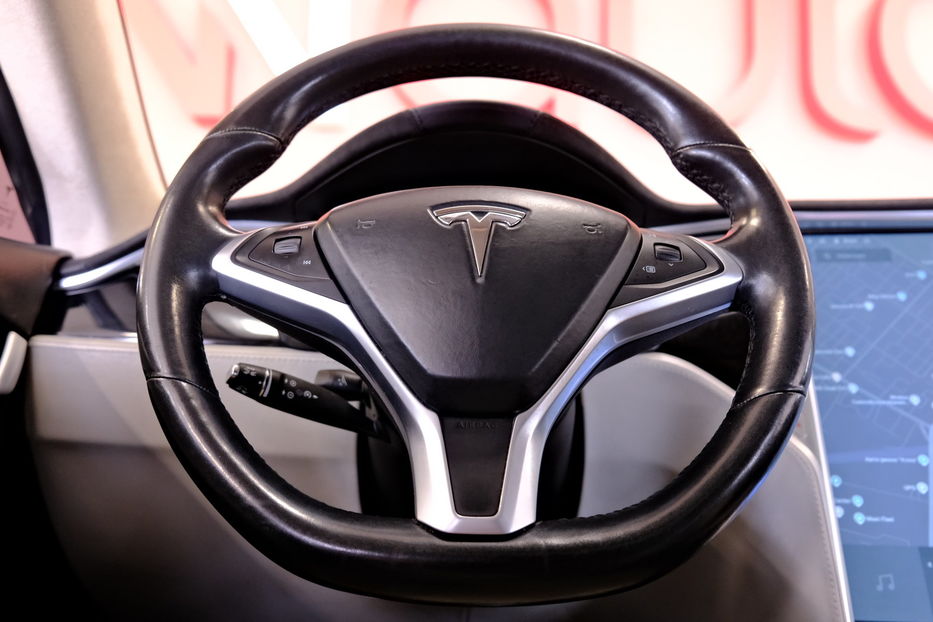 Продам Tesla Model S 2015 года в Одессе