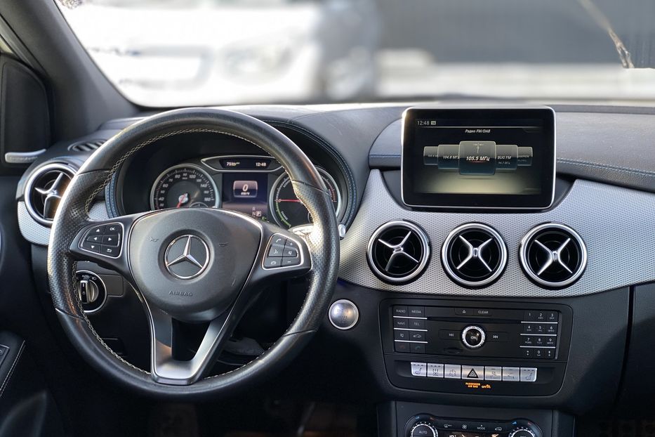Продам Mercedes-Benz B-Class 2016 года в Луцке