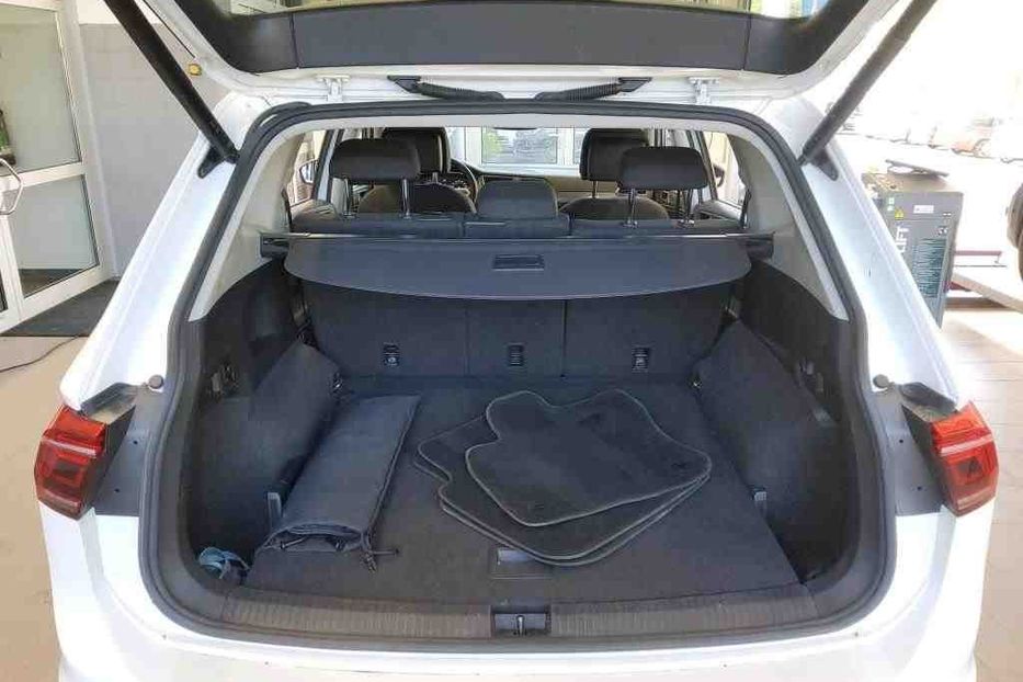 Продам Volkswagen Tiguan Allspace Life 4Motion 2022 года в Житомире