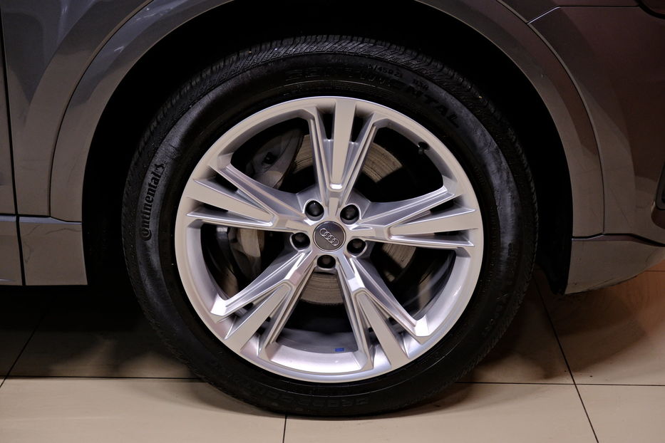 Продам Audi Q8 2019 года в Одессе