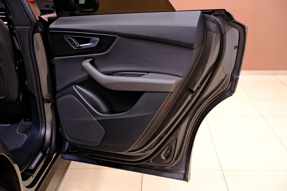 Продам Audi Q8 2019 года в Одессе