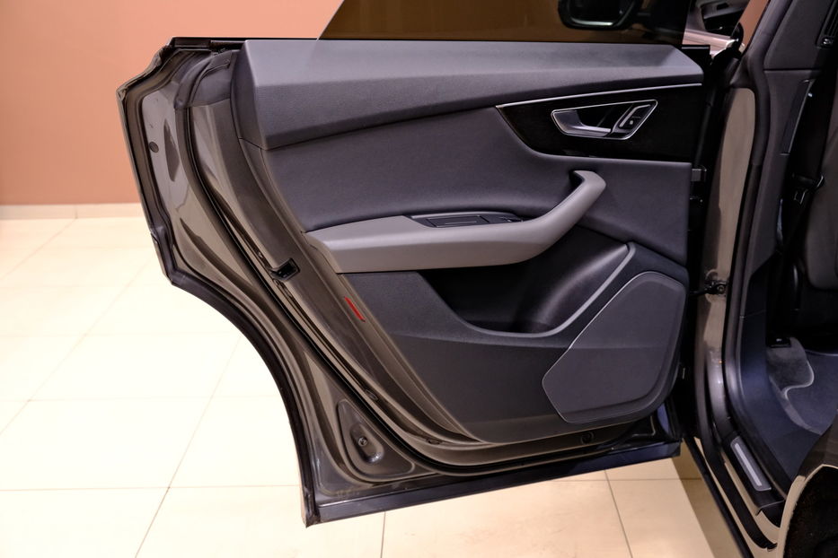 Продам Audi Q8 2019 года в Одессе