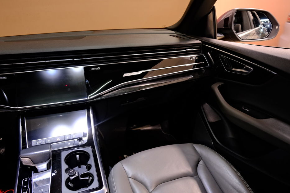 Продам Audi Q8 2019 года в Одессе