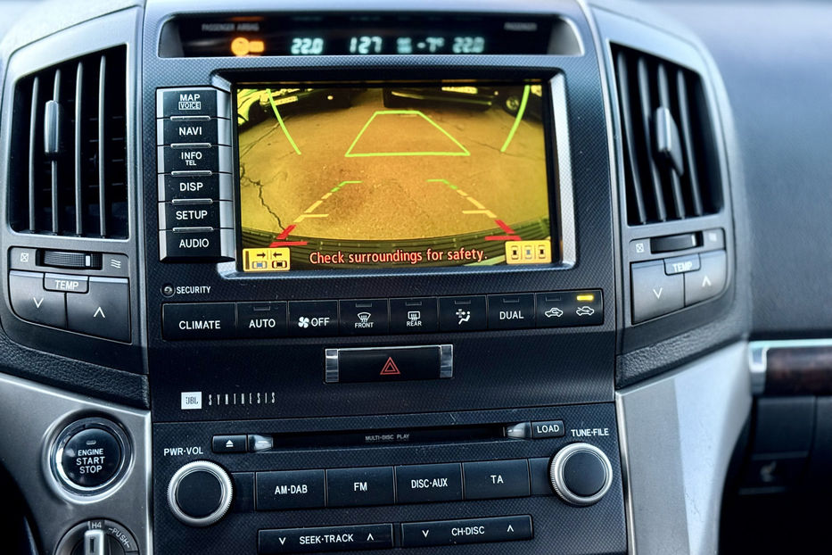 Продам Toyota Land Cruiser 200 4.5 TD 4WD AT (235 л.с.) 2010 года в Киеве