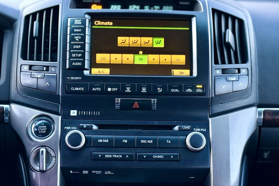 Продам Toyota Land Cruiser 200 4.5 TD 4WD AT (235 л.с.) 2010 года в Киеве