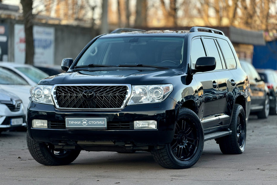 Продам Toyota Land Cruiser 200 4.5 TD 4WD AT (235 л.с.) 2010 года в Киеве