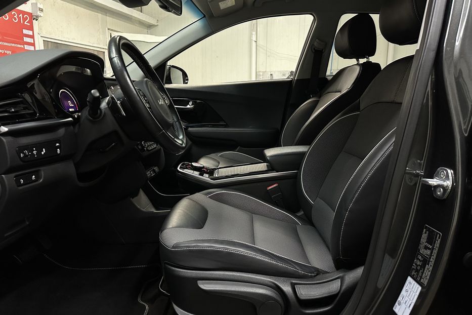 Продам Kia Niro 64кВт.Підігрів керма/сидінь 2022 года в Львове