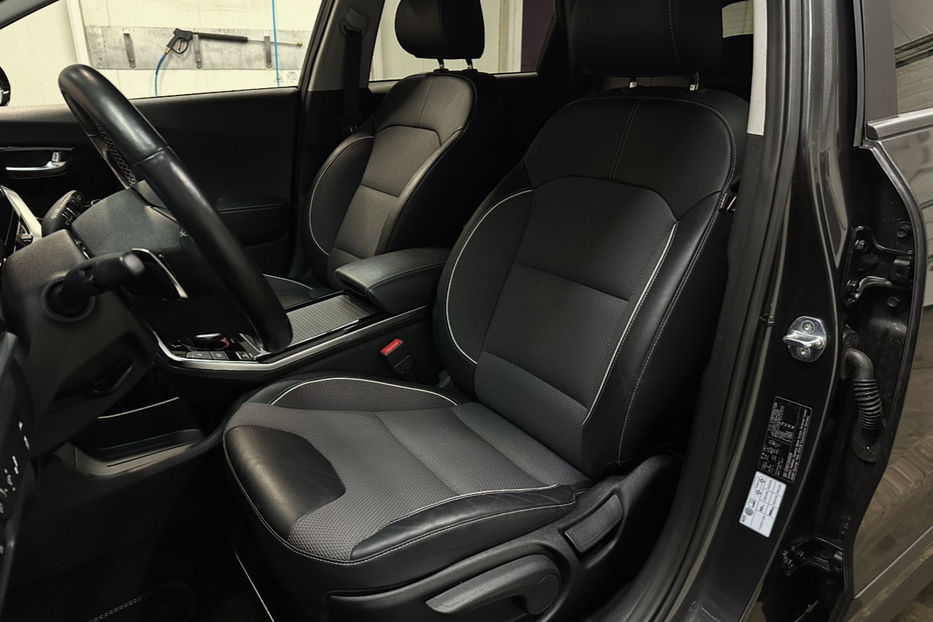 Продам Kia Niro 64кВт.Підігрів керма/сидінь 2022 года в Львове