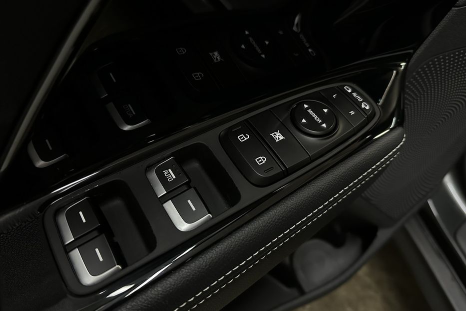 Продам Kia Niro 64кВт.Підігрів керма/сидінь 2022 года в Львове