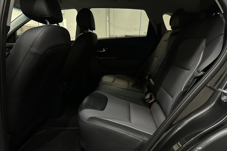 Продам Kia Niro 64кВт.Підігрів керма/сидінь 2022 года в Львове