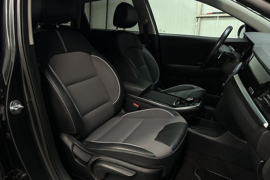 Продам Kia Niro 64кВт.Підігрів керма/сидінь 2022 года в Львове
