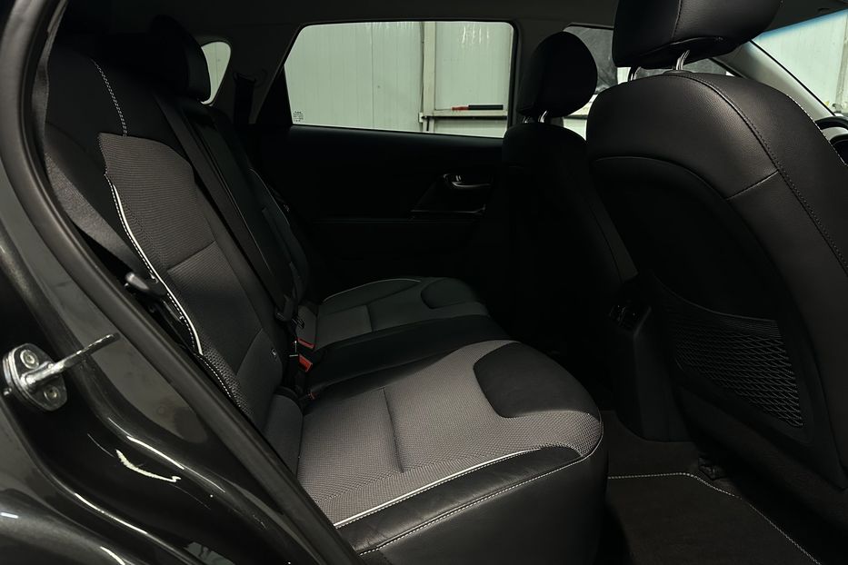 Продам Kia Niro 64кВт.Підігрів керма/сидінь 2022 года в Львове