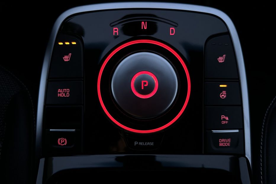 Продам Kia Niro 64кВт.Підігрів керма/сидінь 2022 года в Львове