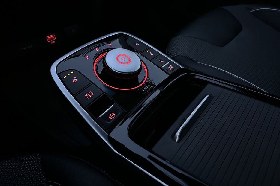 Продам Kia Niro 64кВт.Підігрів керма/сидінь 2022 года в Львове