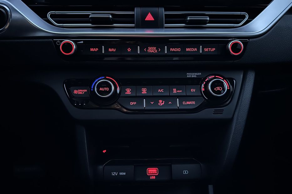 Продам Kia Niro 64кВт.Підігрів керма/сидінь 2022 года в Львове