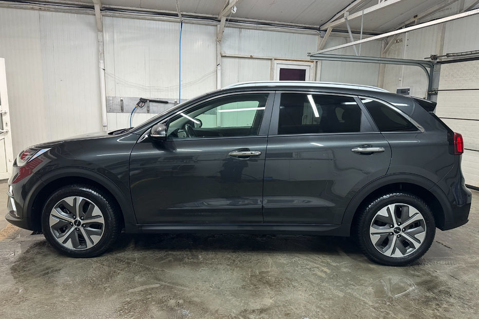 Продам Kia Niro 64кВт.Підігрів керма/сидінь 2022 года в Львове