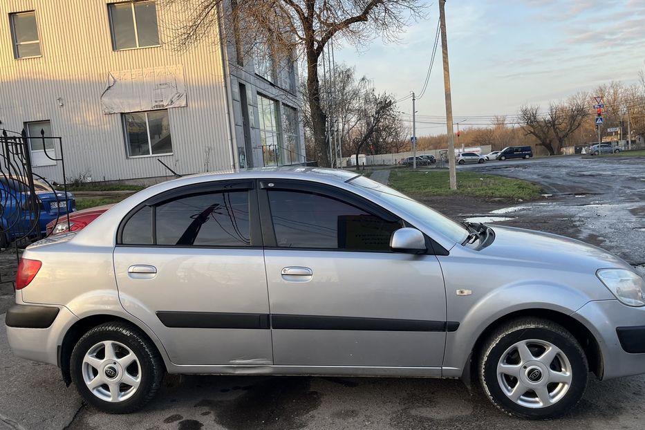 Продам Kia Rio Автомат 2006 года в Николаеве