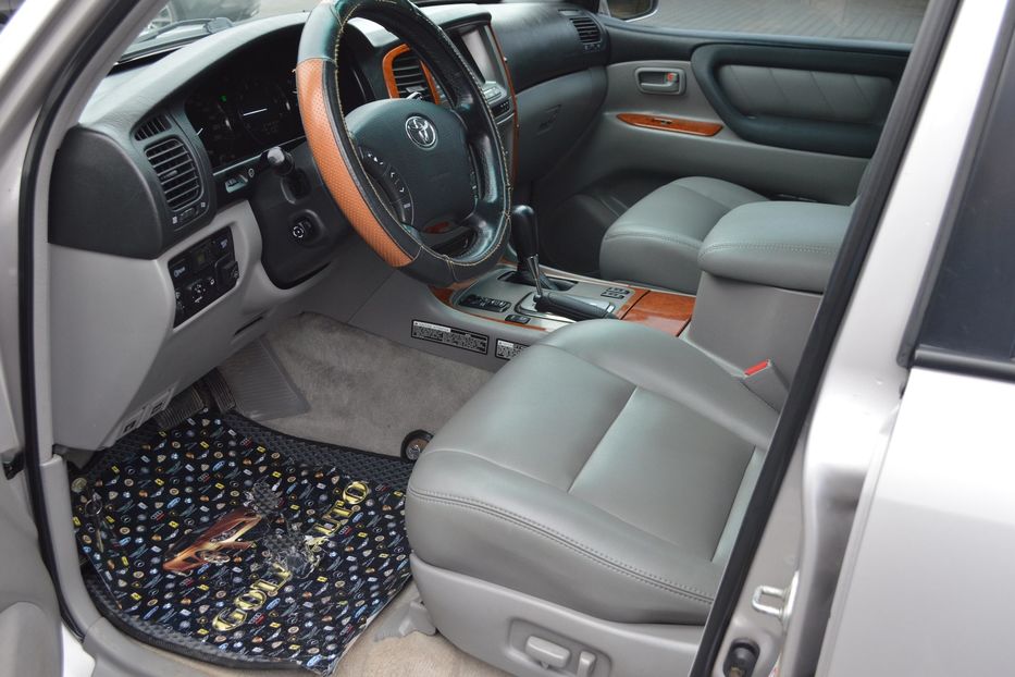 Продам Toyota Land Cruiser 100 2002 года в Одессе