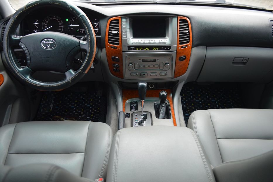 Продам Toyota Land Cruiser 100 2002 года в Одессе