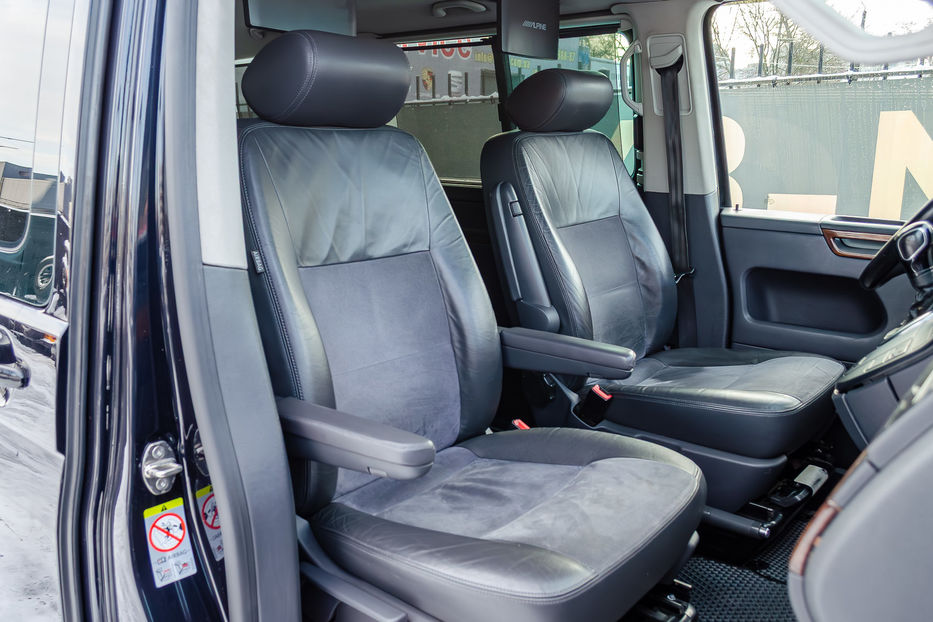 Продам Volkswagen Multivan 2.0TDi 4Motion 2011 года в Киеве