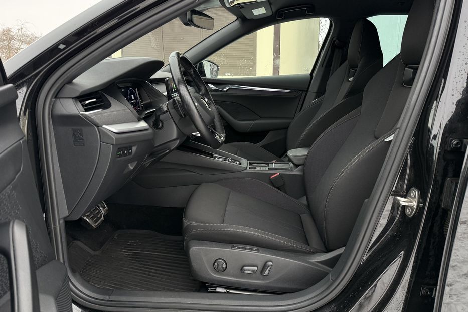 Продам Skoda Octavia А8 2.0 TDI 150к.с АТ FULL LED 2022 года в Львове