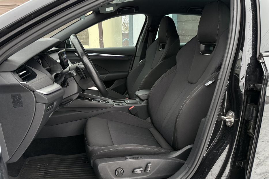 Продам Skoda Octavia А8 2.0 TDI 150к.с АТ FULL LED 2022 года в Львове