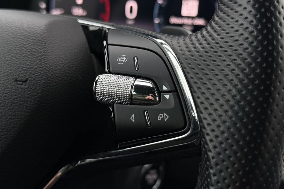 Продам Skoda Octavia А8 2.0 TDI 150к.с АТ FULL LED 2022 года в Львове