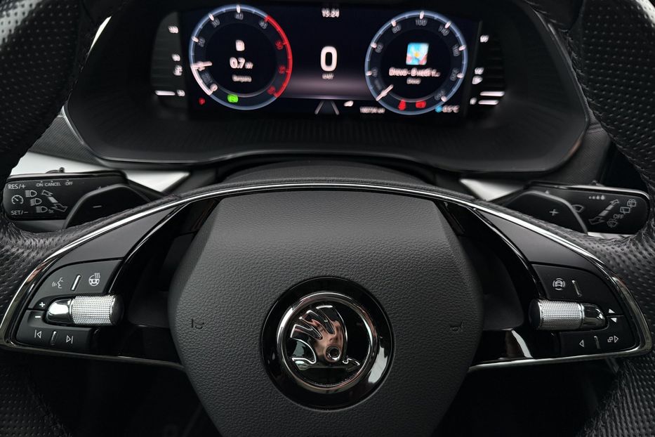 Продам Skoda Octavia А8 2.0 TDI 150к.с АТ FULL LED 2022 года в Львове