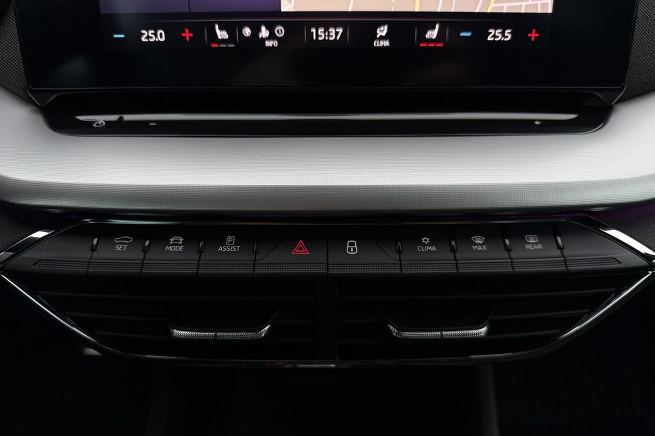 Продам Skoda Octavia А8 2.0 TDI 150к.с АТ FULL LED 2022 года в Львове