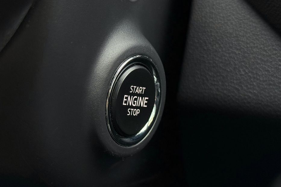 Продам Skoda Octavia А8 2.0 TDI 150к.с АТ FULL LED 2022 года в Львове