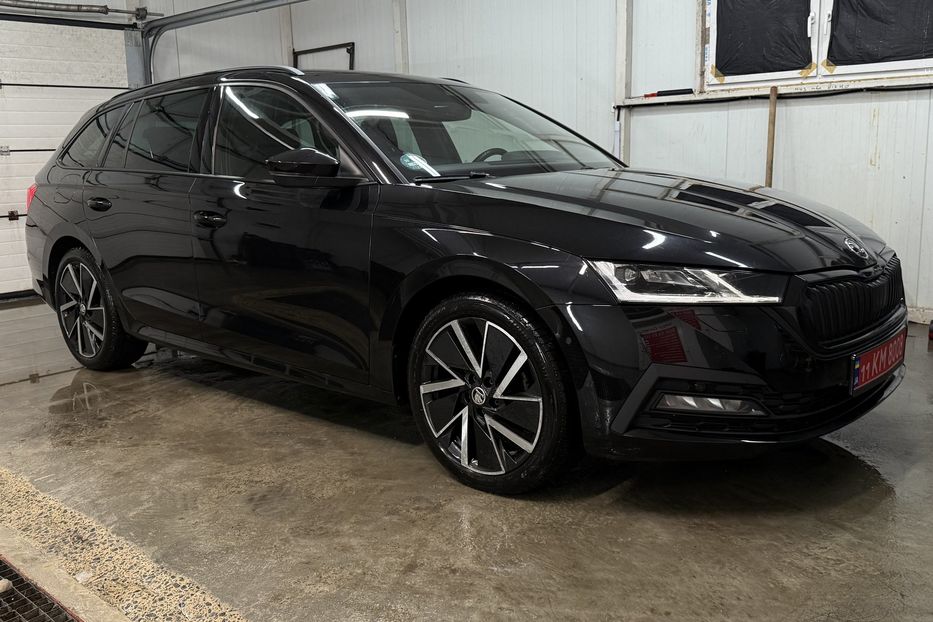 Продам Skoda Octavia А8 2.0 TDI 150к.с АТ FULL LED 2022 года в Львове