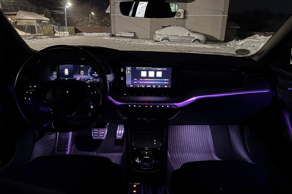 Продам Skoda Octavia А8 2.0 TDI 150к.с АТ FULL LED 2022 года в Львове