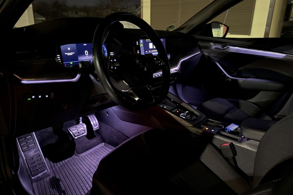 Продам Skoda Octavia А8 2.0 TDI 150к.с АТ FULL LED 2022 года в Львове