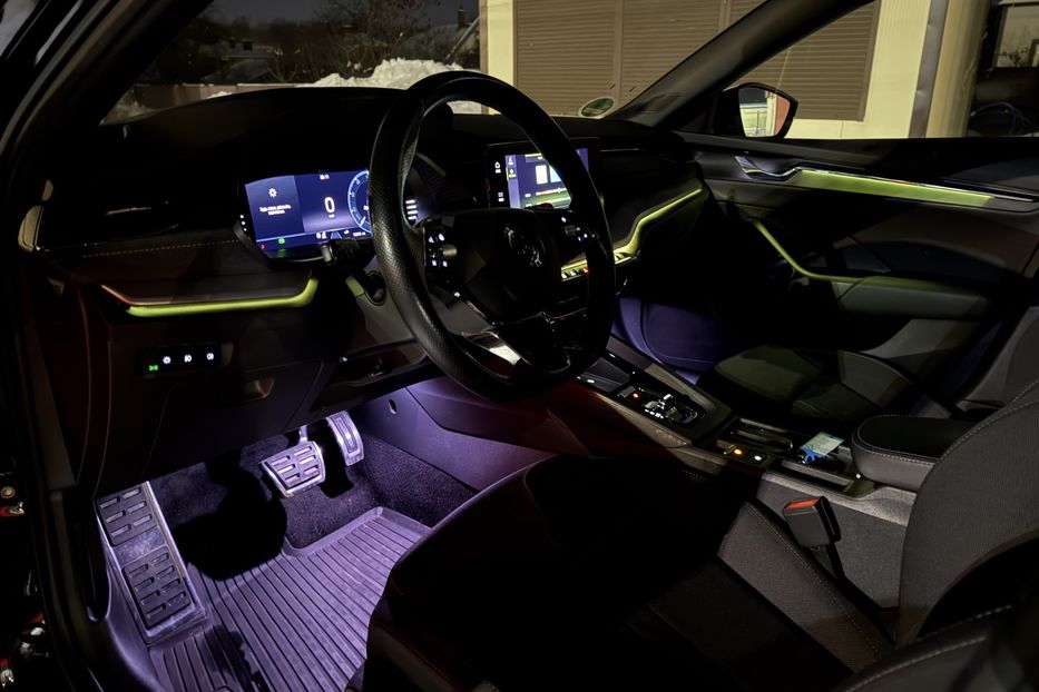 Продам Skoda Octavia А8 2.0 TDI 150к.с АТ FULL LED 2022 года в Львове