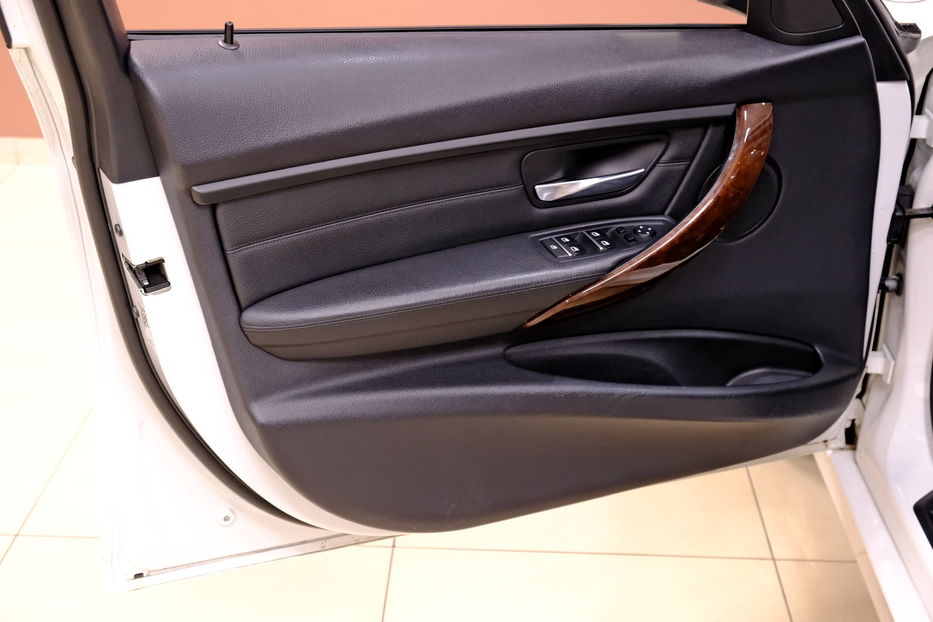 Продам BMW 328 2014 года в Одессе