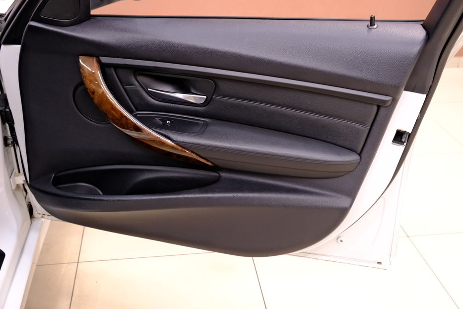 Продам BMW 328 2014 года в Одессе