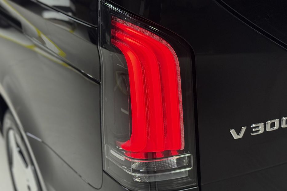 Продам Mercedes-Benz V-Class V 300d 2025 года в Киеве