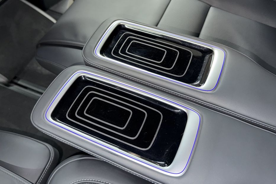 Продам Mercedes-Benz V-Class V 300d 2025 года в Киеве