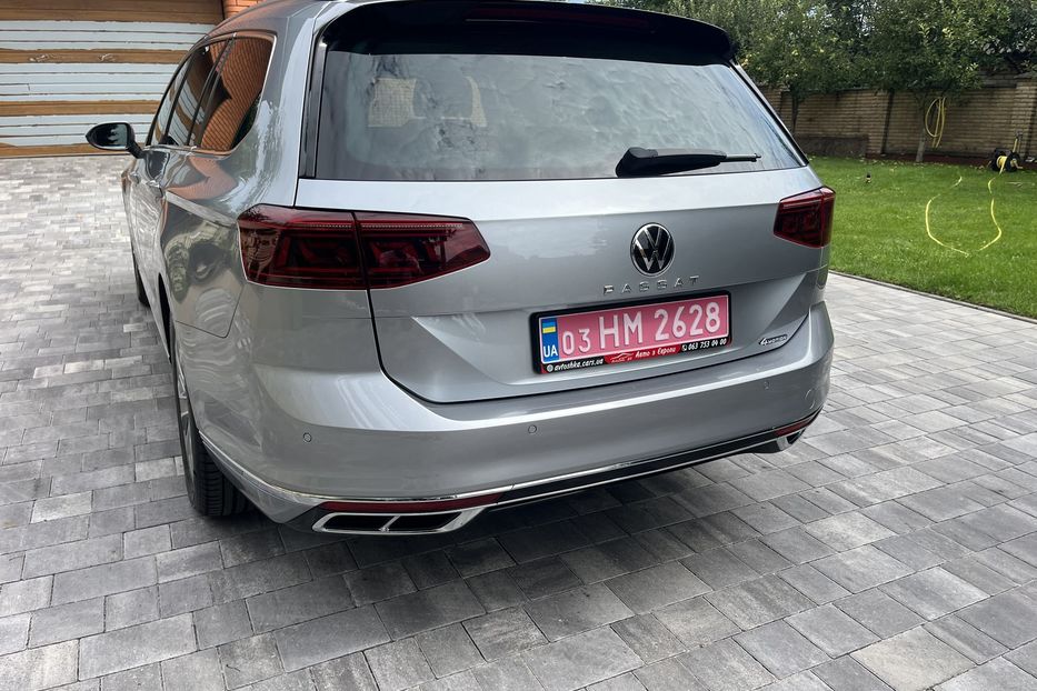 Продам Volkswagen Passat B8 R-Line 4*4 200к.с  2021 года в Житомире