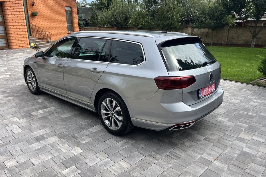 Продам Volkswagen Passat B8 R-Line 4*4 200к.с  2021 года в Житомире