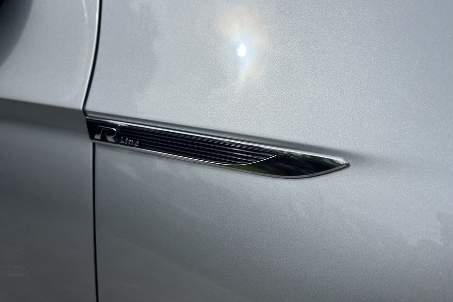 Продам Volkswagen Passat B8 R-Line 4*4 200к.с  2021 года в Житомире