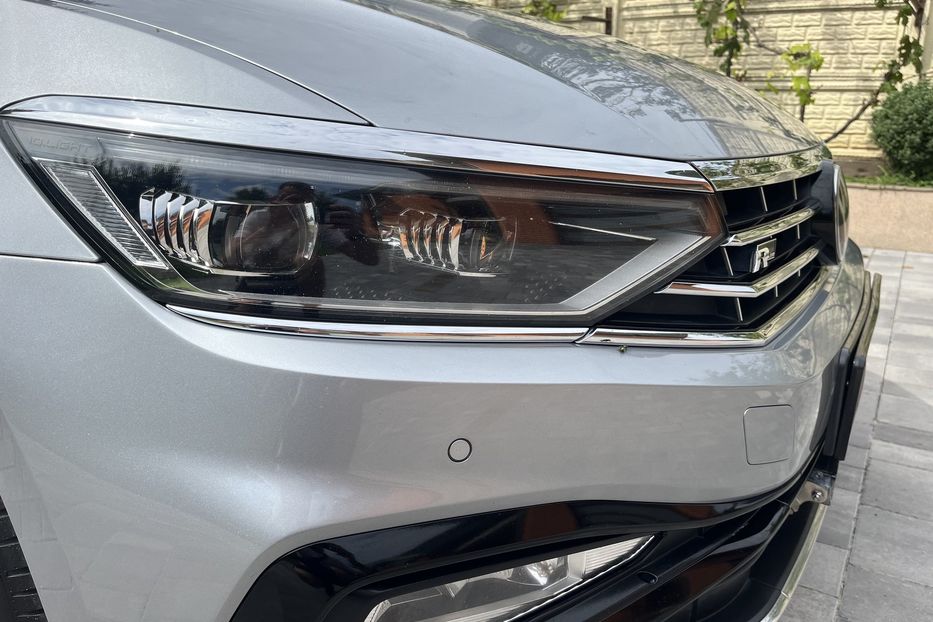 Продам Volkswagen Passat B8 R-Line 4*4 200к.с  2021 года в Житомире