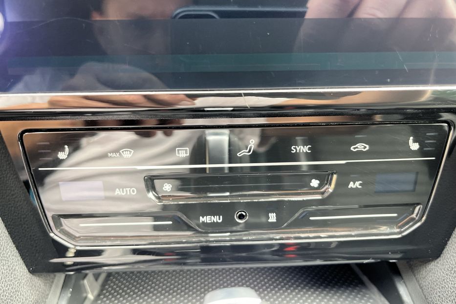 Продам Volkswagen Passat B8 R-Line 4*4 200к.с  2021 года в Житомире