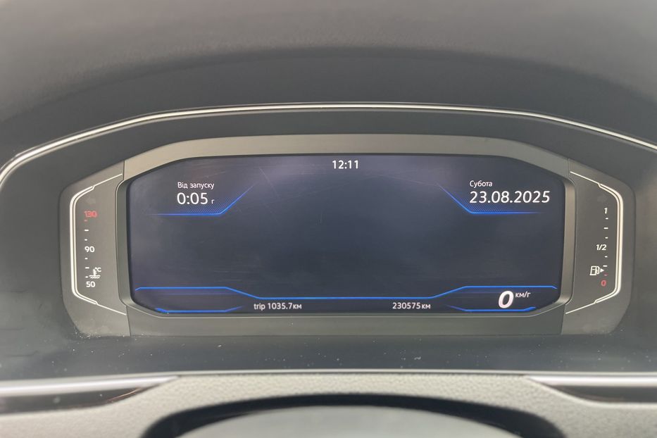 Продам Volkswagen Passat B8 R-Line 4*4 200к.с  2021 года в Житомире