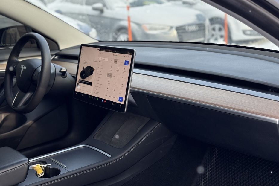 Продам Tesla Model 3 4х4 82 kWh (COMIS) 2022 года в г. Умань, Черкасская область